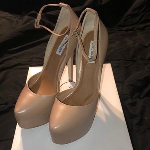 Size 11 Steve Madden Deeny Bluch pumps